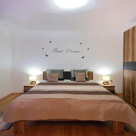 Appartement Luti *
