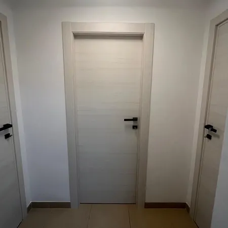 Luti Apartment *