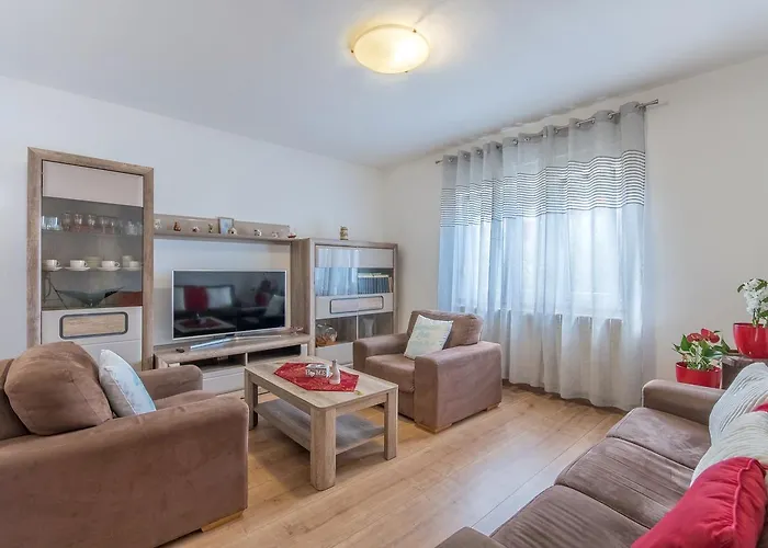 Luti Apartmán Pula